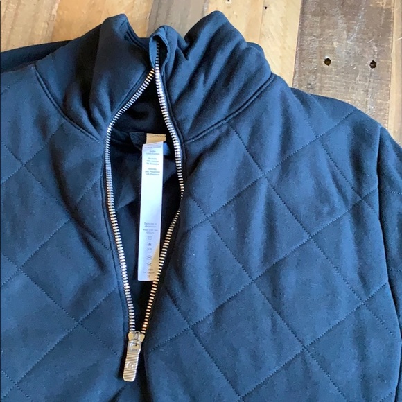 Like new lululemon pullover -6 - Picture 7 of 7